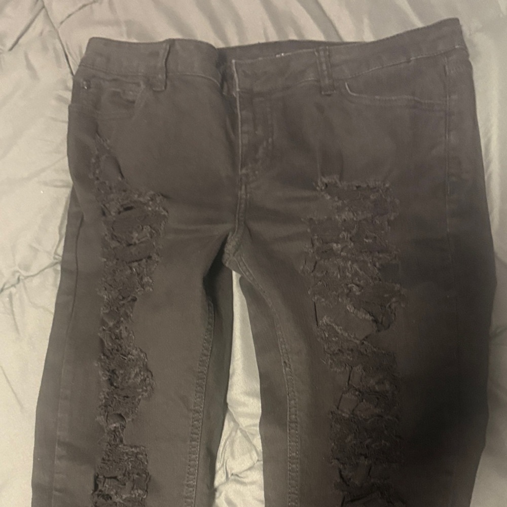 Black Distressed Jeans